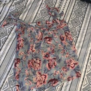 American Eagle Floral top